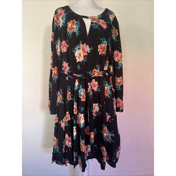 torrid Dresses & Skirts - Torrid Black Floral Midi Dress